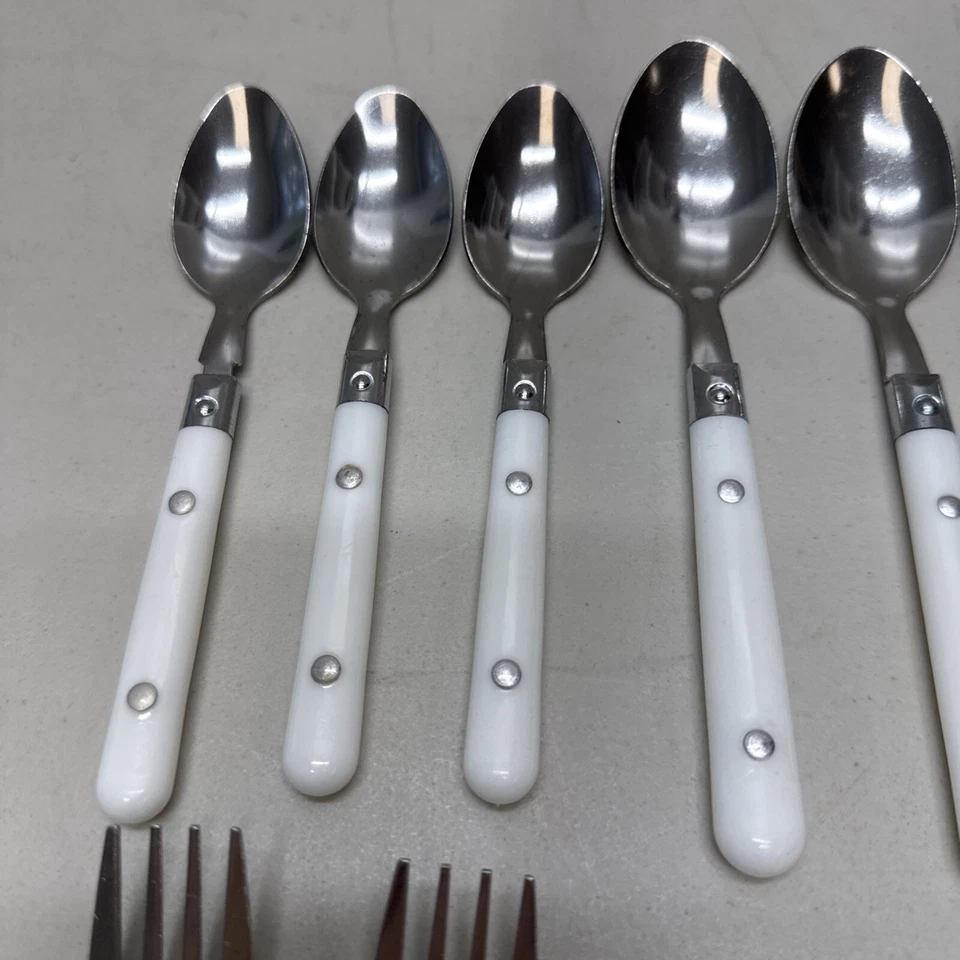 15 Piezas De Colección Años 90 Gibson Plástico Blanco 3 Remaches Mango Remachado Cubiertos de Acero Inoxidable Foto 2 de 4