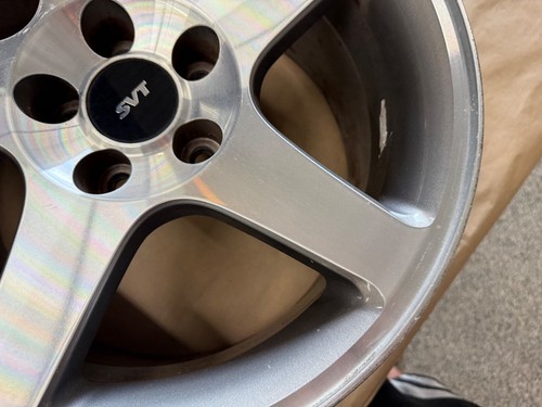 Llanta cromada Ford Mustang SVT Cobra 2003-2004 17x9" - OEM - Imagen 2 de 21