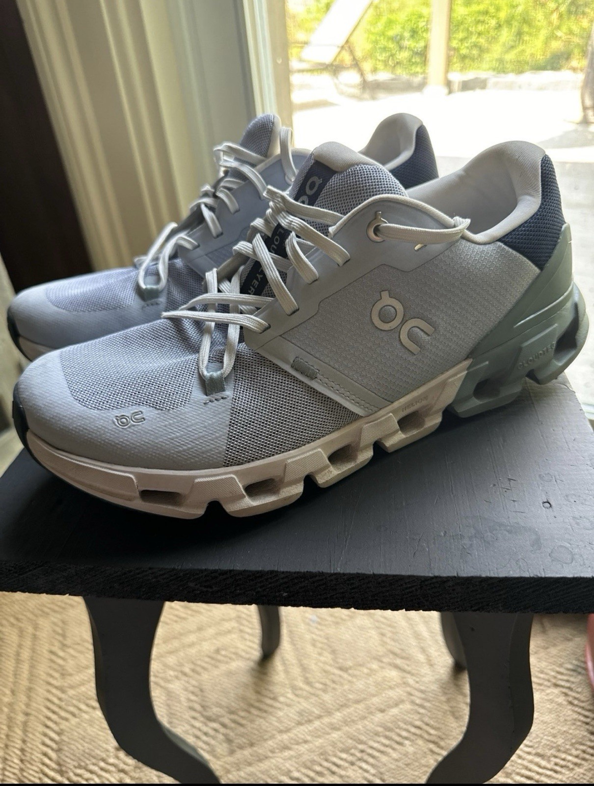 Women's On Cloud Tennis Shoes Size 11 Like New Running Sneakers