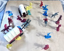 Western Cowboy Toy and Native American Soldiers x 18 with Accessories