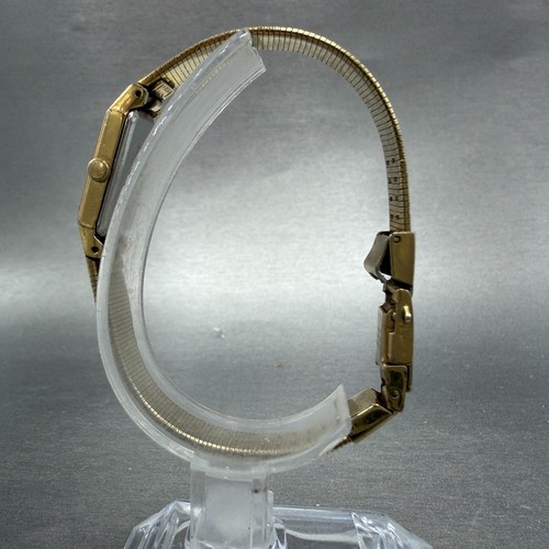 Seiko Tank Watch Women 12mm Champagne Dial Gold Tone 2e20-6479 New Battery VTG - Picture 7 of 11
