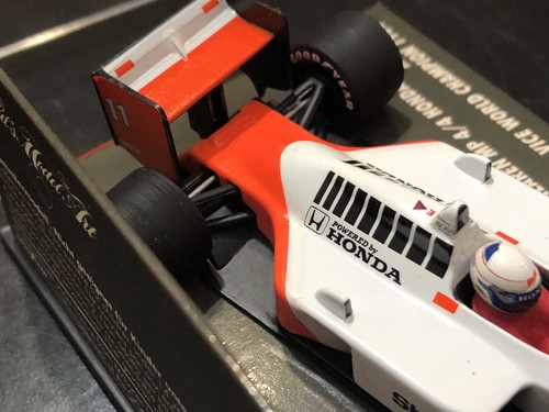 Minichamps F1 1988 McLaren MP 4/4 Honda V6 A. Prost Vice World Champion - 1:43 - Picture 11 of 16