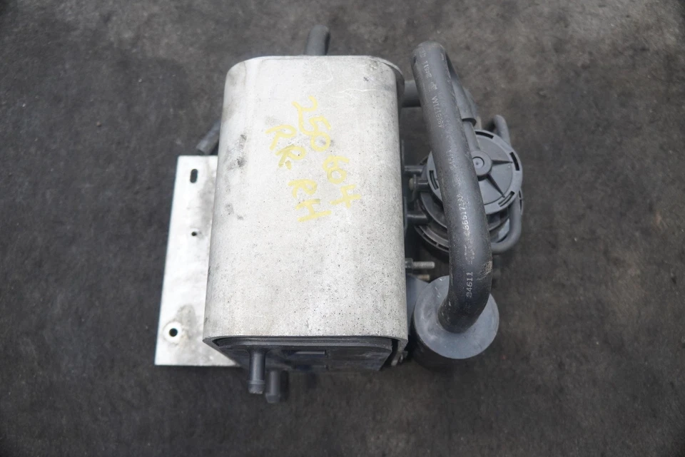 Bote de carbón de vapor de combustible 4669869AD Chrysler Plymouth Prowler 2001-02 neón Foto 3 de 4