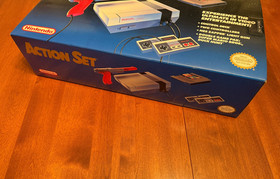 Sello ovalado NES Action Set de 1990, completo en caja sistema nintendo f&aacute;brica COMO NUEVO