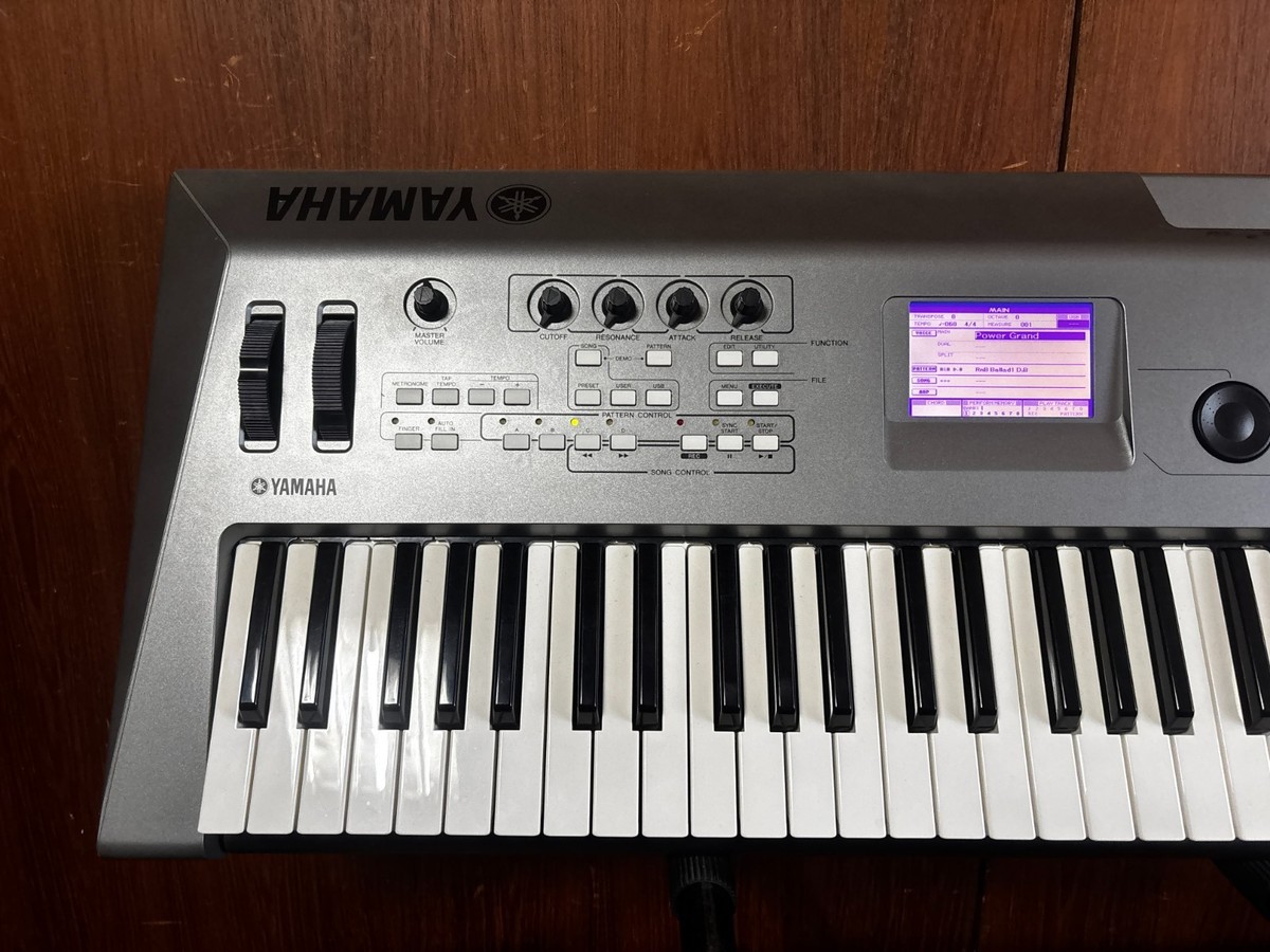 完動品！！ケース付き！YAMAHA MM6 シンセサイザー YAMAHA MODX M6 (61鍵盤) 純正ソフトケースセット (SC-MODX M6) ヤマハ