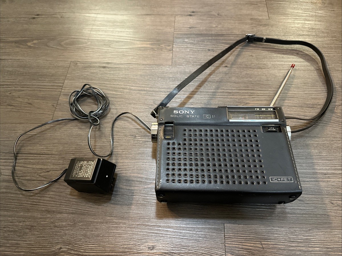 Sony ICF-110w Portable Radio Vintage Powers On Read! + AC Adapter