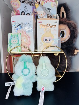 ラブブ　SERENITY Big into Energy Authentic Labubu Green Bundle: Big Into Energy Serenity