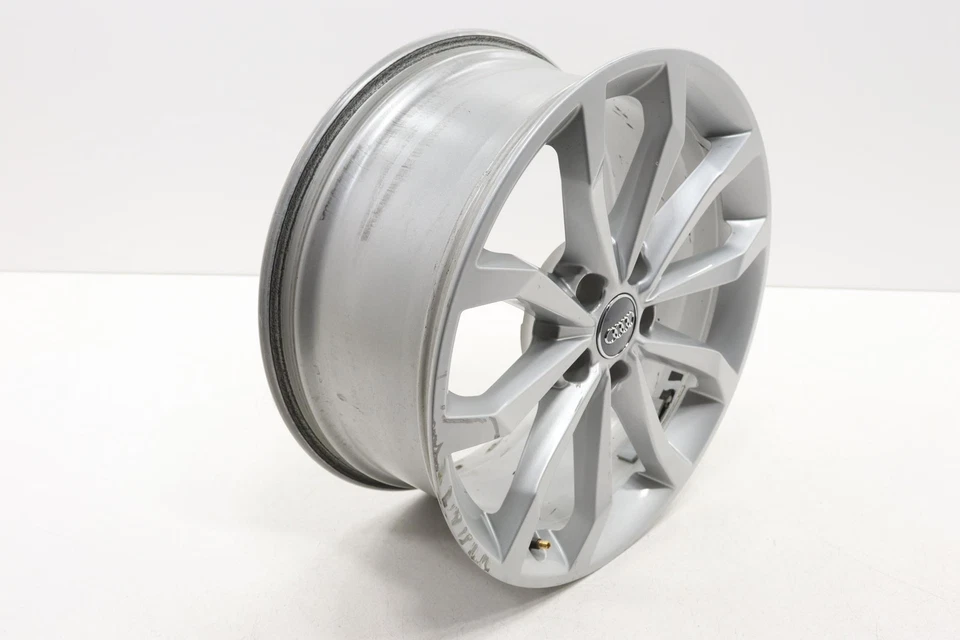 Rueda AUDI A4 Foto 2 de 4