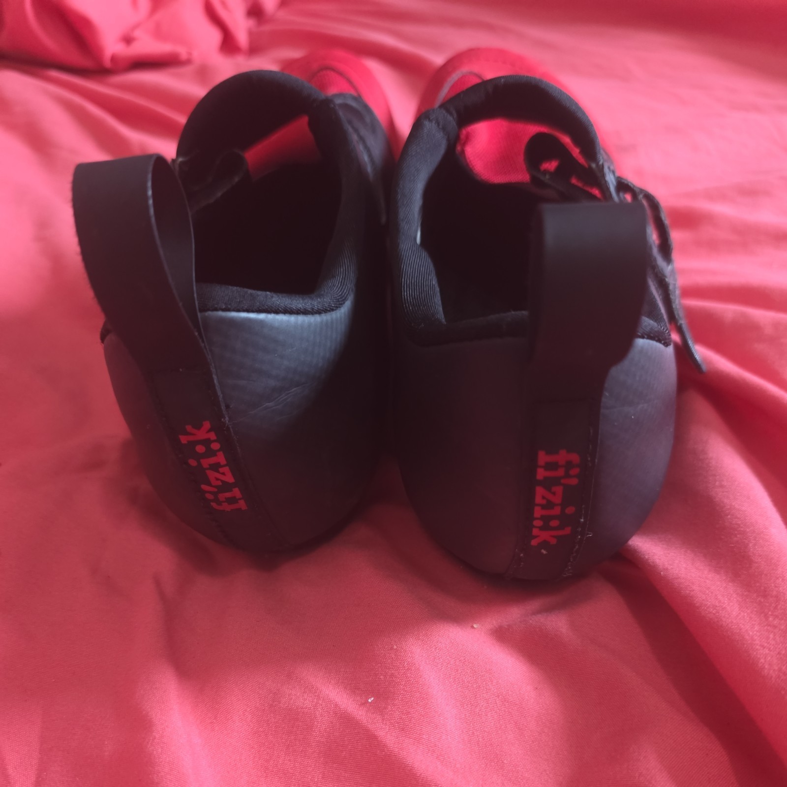 Fizik Transiro R4 Powerstrap Triathlon Shoes Black/Red SIZE US 11 EU 44.5