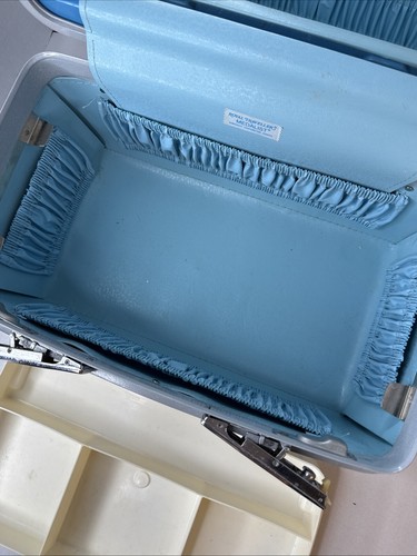 Samsonite Train Case Vintage Luggage Blue Tray and mirror, no keys, 60s/70s - Picture 8 of 14