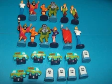 SCOOBY DOO REPLACEMENT CHESS PIECES - scoobie sold separately replacements