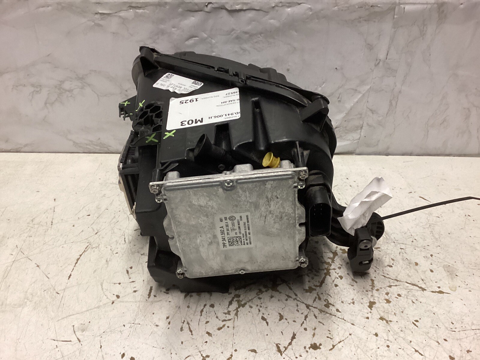 2020 2021 2022 BENTLEY GT GTC RIGHT LED HEADLIGHT OEM USED