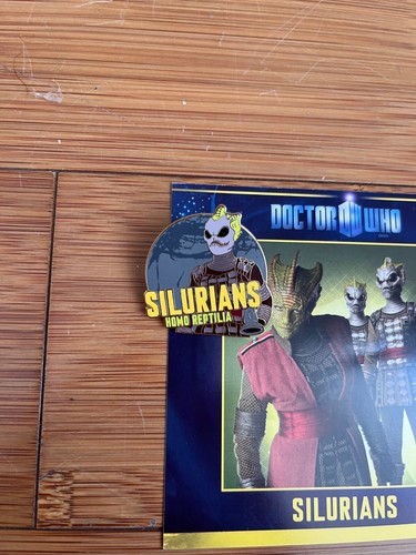 DANBURY MINT THE DR DOCTOR WHO TV PIN ENAMEL BADGE COLLECTION - SILURIANS - Picture 2 of 3