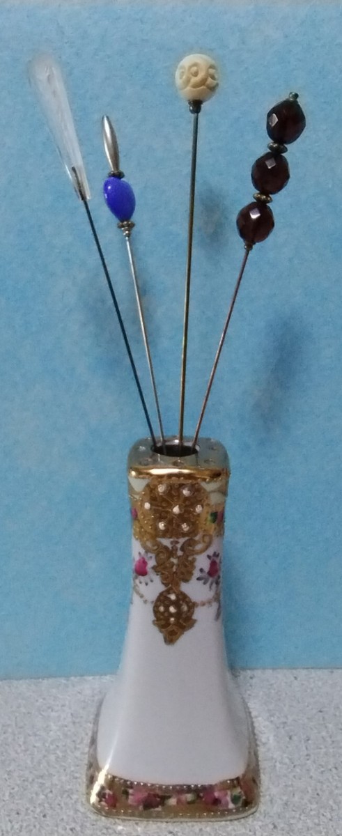 Vintage Nippon Handpainted Hat Pin Holder with 4 Unique Hat  display picture 1