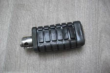 HONDA MAGNA V65 VF1100 FUSSRASTE HINTEN LINKE SEITE