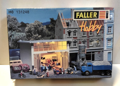 FALLER H0 1:87 KIT ACCESSORI DIORAMA OFFICINA RIPARAZIONI REPAIR HALL     131248 | Zustand: Nuovo
