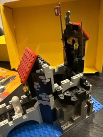 LEGO Castle 6075 Wolfpack Tower Box Top w/ Instructions Vintage 1992