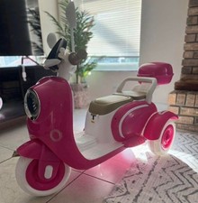 Kids Girls Pink Electric Ride On 12V Motorcycle 3 Wheel Scooter Ages 3  NEW