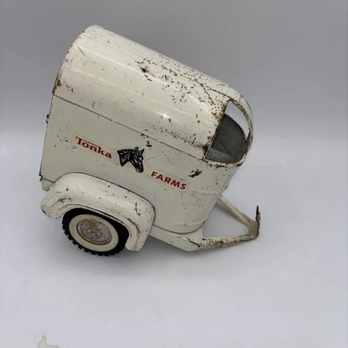 1950’s Vintage Tonka Farms Horse Trailer ( No Horses Or Back Gate )
