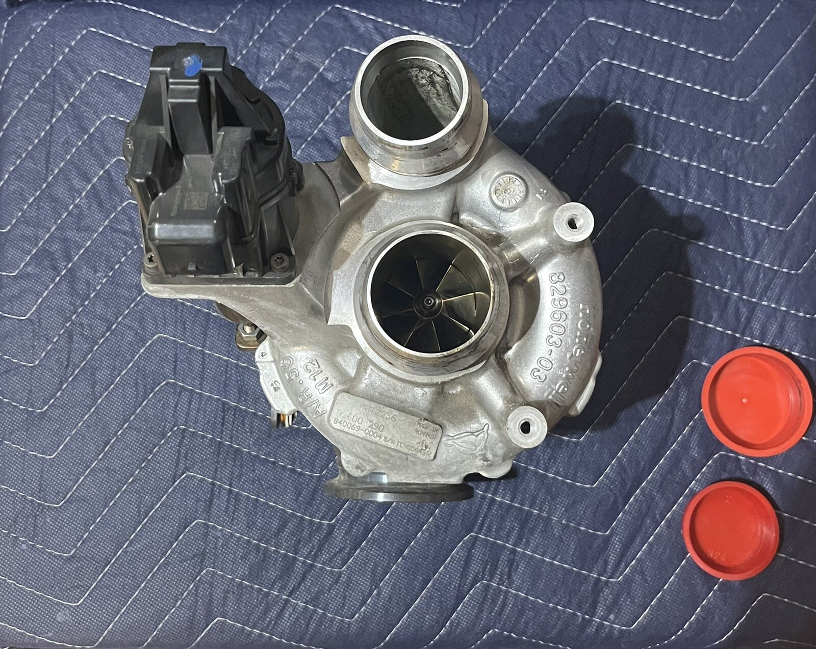 Engine Turbo Turbocharger 11659494375 8600290 OEM BMW 750i G11 G12  