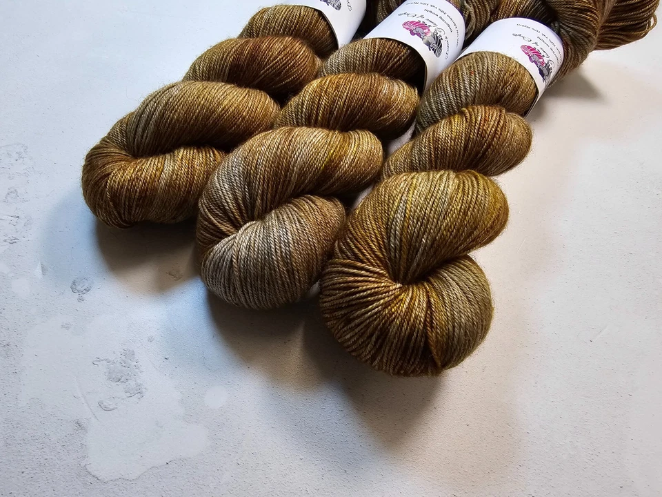 Sw Merino Yak Nylon Garn, 4-ply, Griffweise Gewicht, 100g, Toffee Nieselregen - Bild 4 von 4