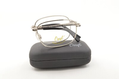 CompactGlasses - Occhiali pieghevoli intelligenti con stile