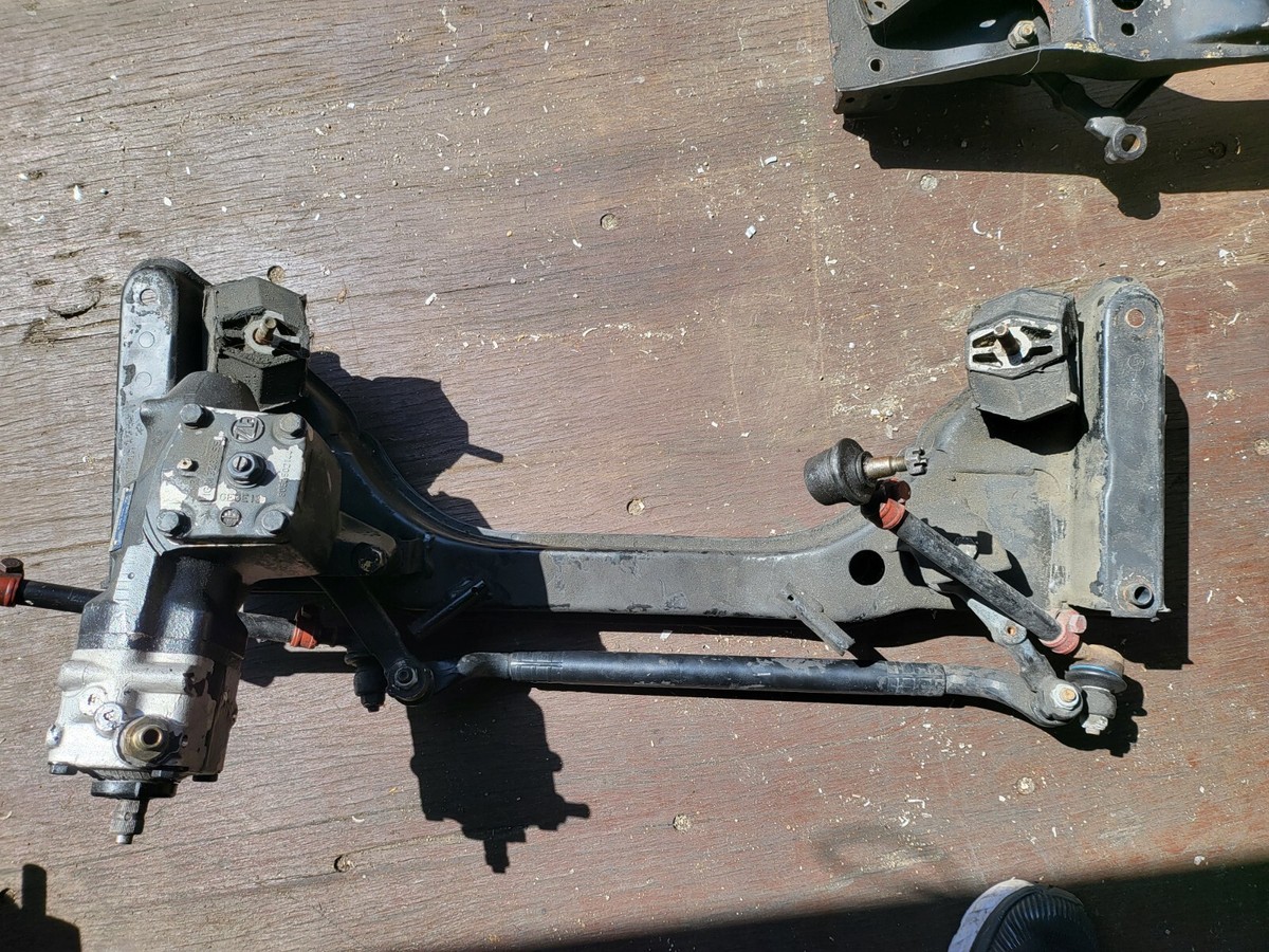 BMW E24 E28 Power Steering Box Carrier subframe ZF 8052955213 1987 