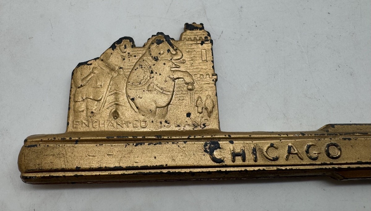 Vintage 1934 Chicago World's Fair Souvenir Key - Large Metal