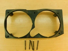 RIGHT HAND FRONT HEADLIGHT INNER BEZEL 1971 CHRYSLER IMPERIAL 71Ci1-B1M