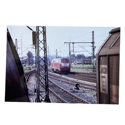 Postkarte AK Zug Eisenbahn Lok Ungelaufen DB 210 488-1 Ansichtskarte