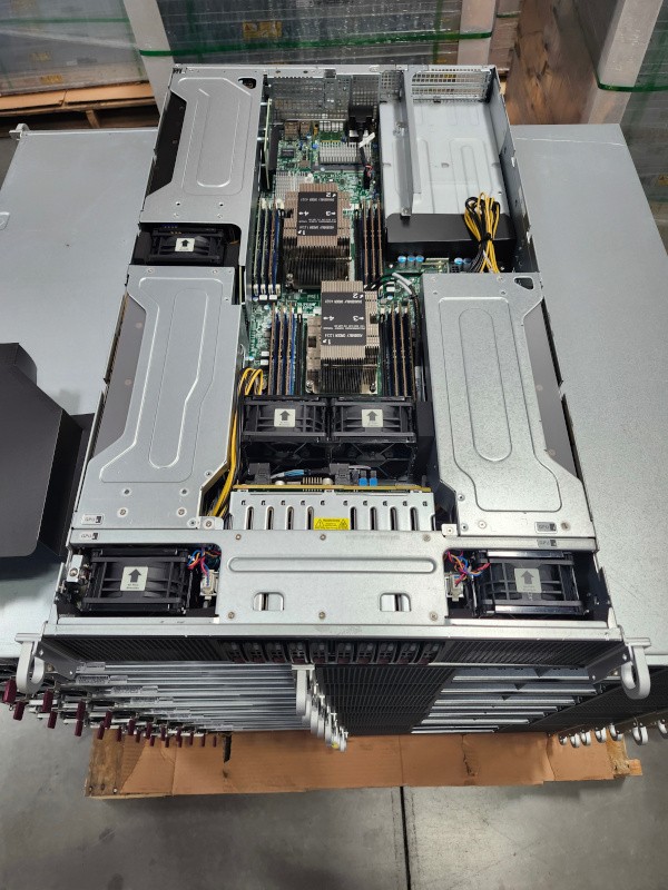 SuperMicro 113-6 Xeon Silver 4110×2 16GB Supermicro AI Server 2x Silver 4110 16-Core 2.1GHz 256GB RAM 6x