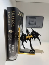 3D Printed Bookends Inspired by Fourth Wing Featuring Tairn and Andarna