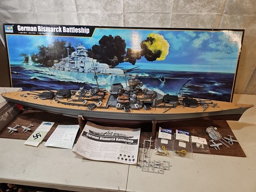 Trumpeter 03702 1:200 German Bismarck Battleship BUILT W/ENGINES & Electronics!!