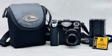 Nikon Coolpix 5000 E5000 5MP Digital Camera Kit Case Charger Battery CF Card