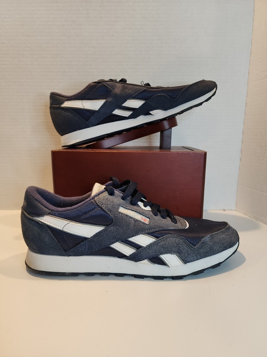 WOMEN'S SZ 11 REEBOK CLASSIC BLUE SUEDE RUNNING ATHLETIC SHOES 1Y3001 SEE  DESC