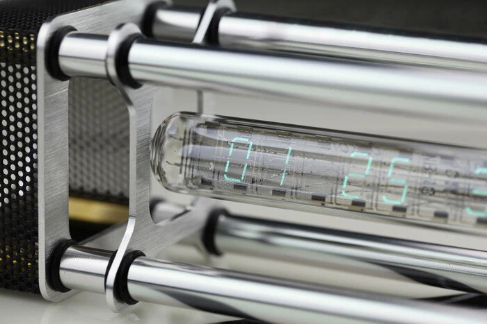 Vintage ИВ / IV-18 VFD Nixie Tube Alarm Clock KIT/Assembled w/Remote Control  - Image 2 of 4