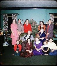 Xmas Family picture - priceless! - 1954 (70 years ago) Stereo Realist slide #362