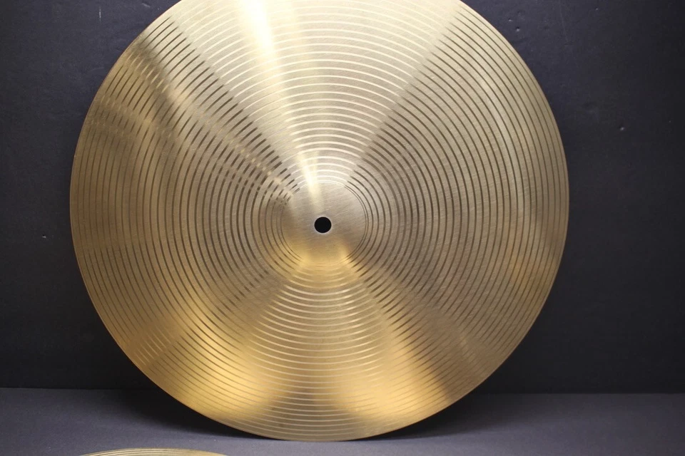 Juego de platillos LUDWIG BACKBEAT - 14" Hi Hats, 16" Crash NUEVO. #R5008 Foto 2 de 4