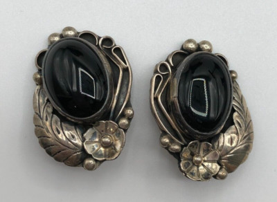 Vintage Ohrringe Sterlingsilber geprüft Onyx 12,8 Gramm Blatt Blumenmotiv