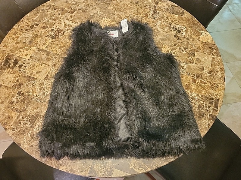 NWT The Children's Place Girls Faux Fur Vest Black Size XXL 16