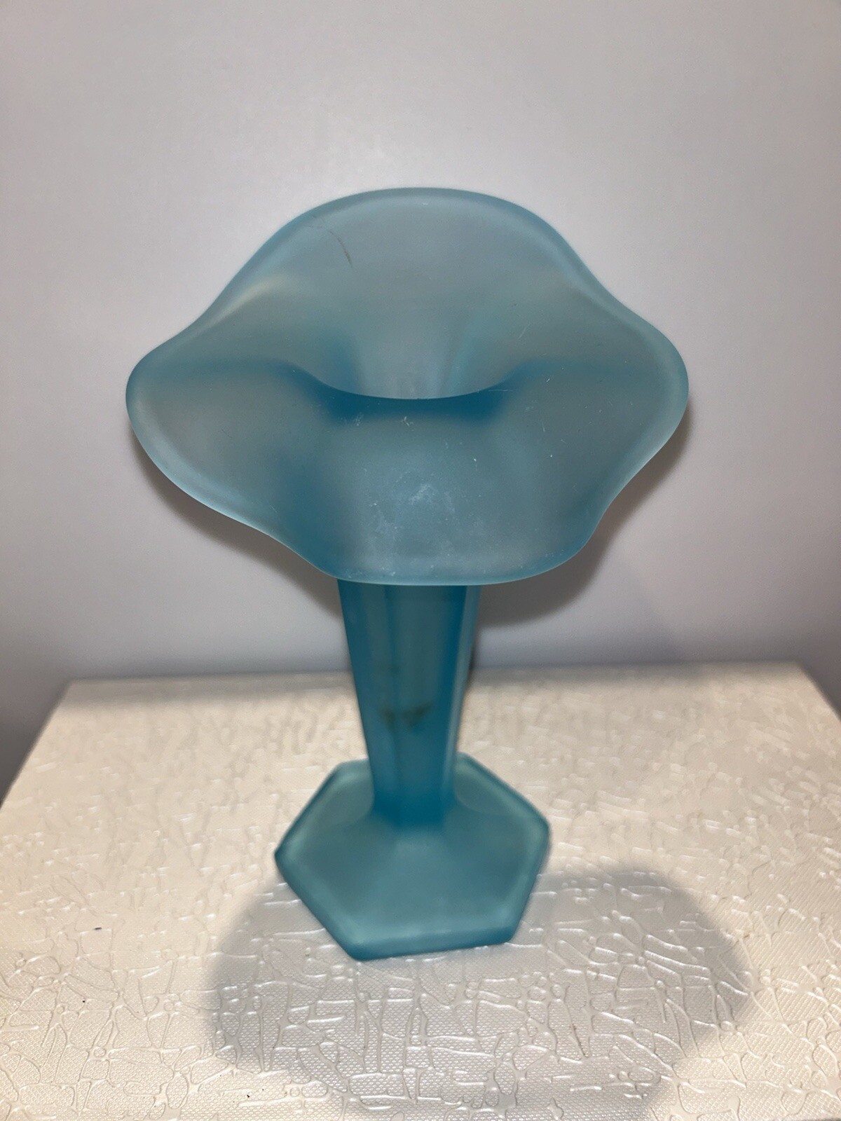 Westmoreland frosted blue satin glass jack in pulpit vase 6.5 inches
