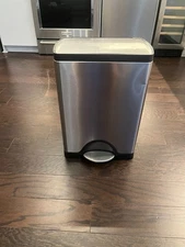 Simplehuman 30 Liter / 8 Gallon Rectangular Kitchen Step Trash Can
