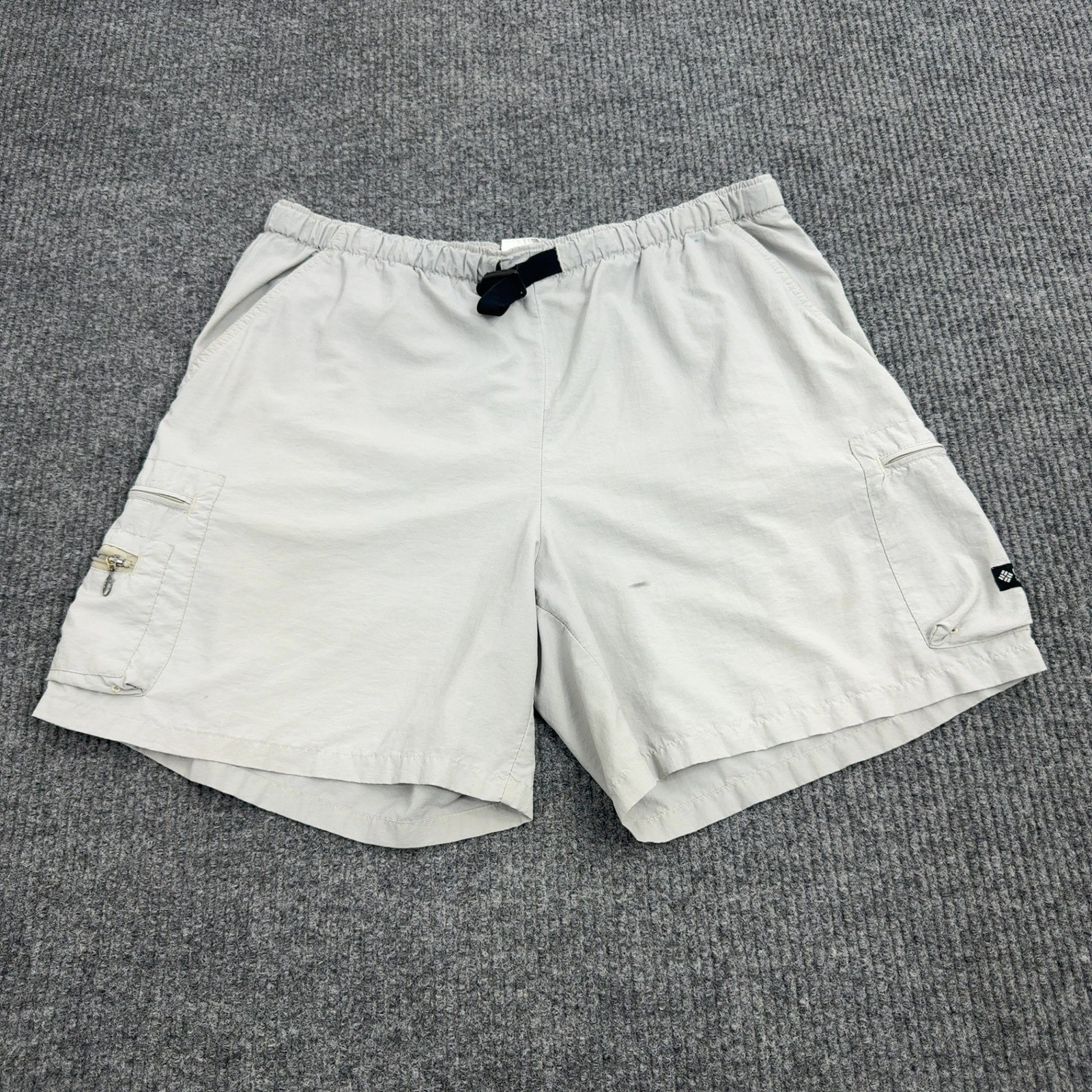 Columbia Shorts Womens M Grey Nylon Cargo Pockets Belted Outdoor Hiking Gorpcore