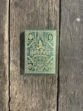 *HARRY POTTER SLYTHERIN PLAYING CARDS* Theory 11 :  pre-owned (complete)