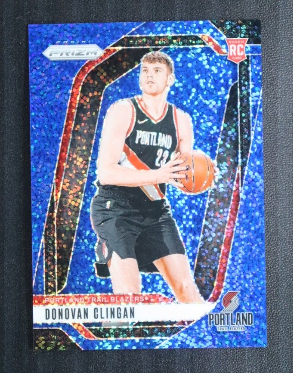 Donovan Clingan 2024-25 Panini Prizm Blue Sparkle Prizm 085/144 RC #221