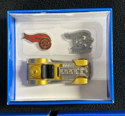 Hot Wheels 1998 1999 2000 KB Toys Exclusive Series 1, 2, (1 car