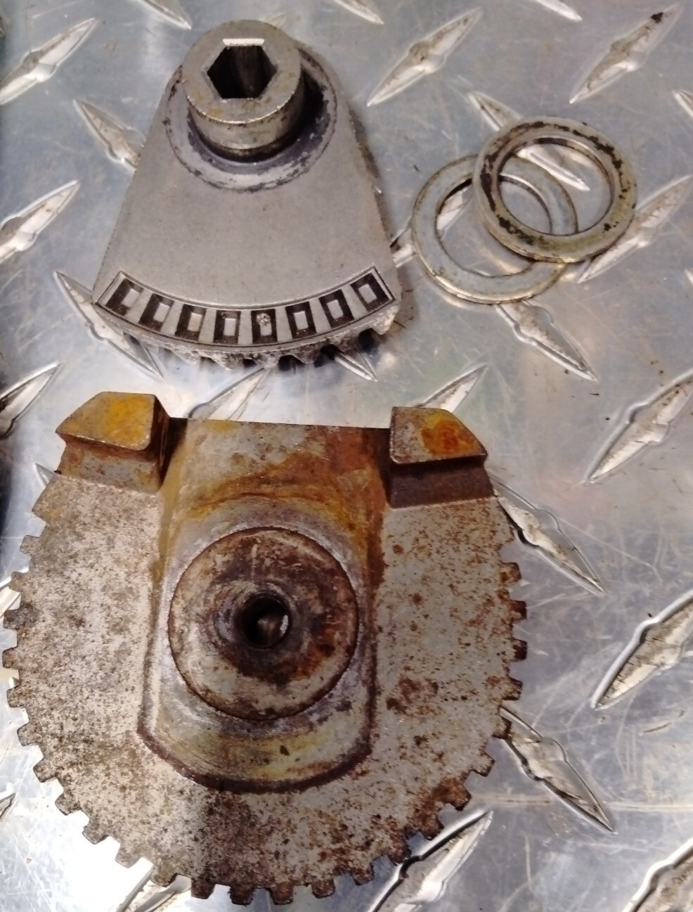 Ariens Snowblower Quick Turn Chute Gears 52609100, 00184300, 05081900