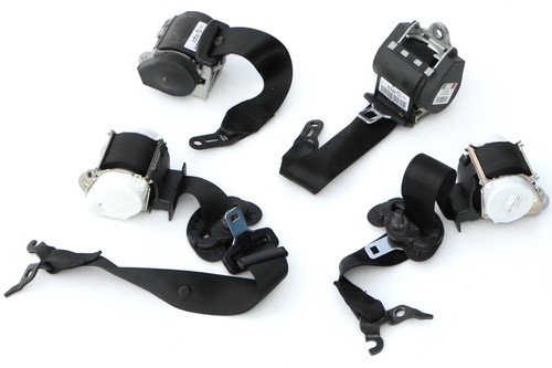 Satz Sicherheitsgurte BMW E91 316d - 335xi Touring  ab BJ. 9/2010