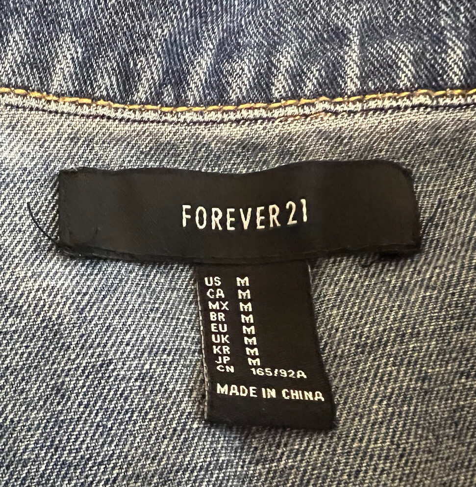 Forever 21 Women's Basic Denim Jacket Distressed-… - image 3