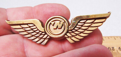 ノースウェスト航空CAのウイングバッジ Northwest Airlines Pilot Wings plastic Pin, fantastic aviation